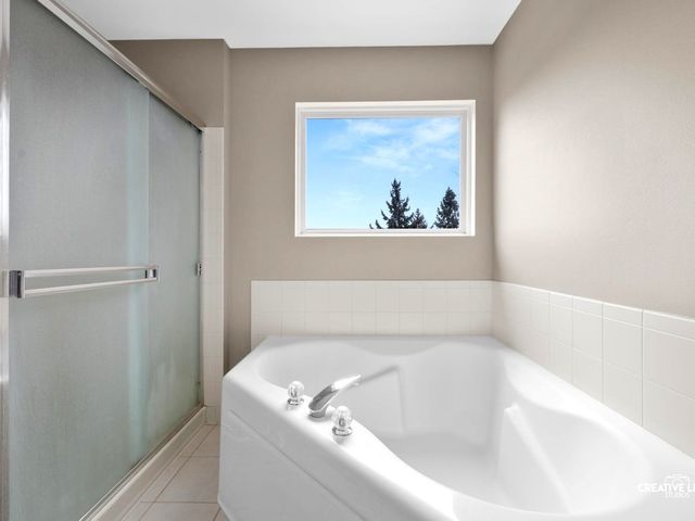 1524 W Mooseheart Road, North Aurora, IL 60542