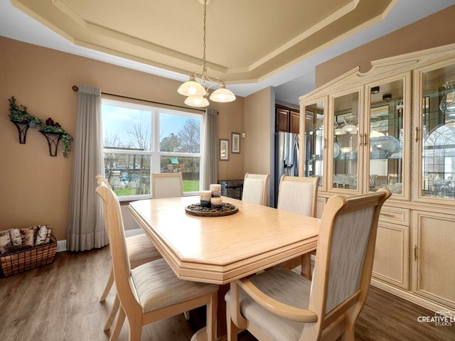 1524 W Mooseheart Road, North Aurora, IL 60542