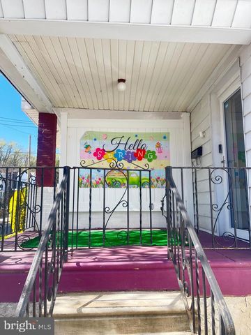 1061 EDGEMORE RD, Philadelphia, PA 19151