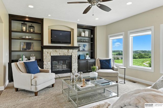 7710 N 127th Avenue, Omaha, NE 68142