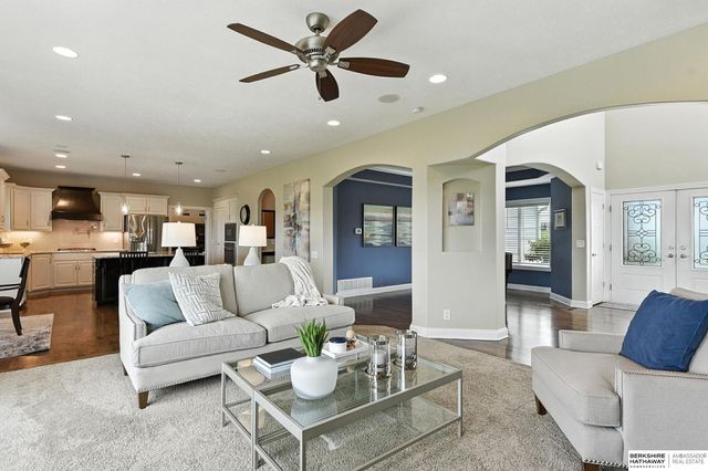 7710 N 127th Avenue, Omaha, NE 68142