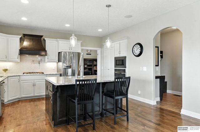 7710 N 127th Avenue, Omaha, NE 68142