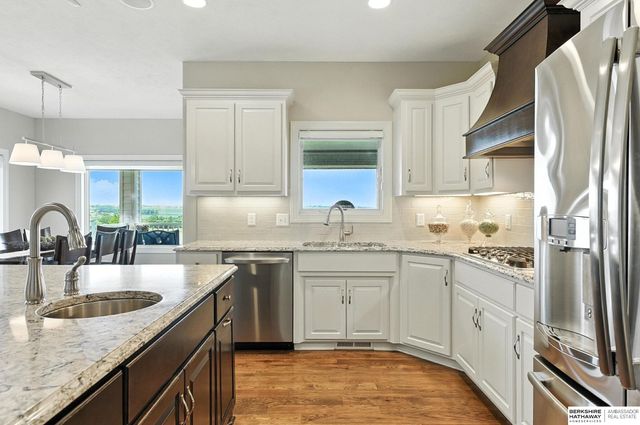 7710 N 127th Avenue, Omaha, NE 68142