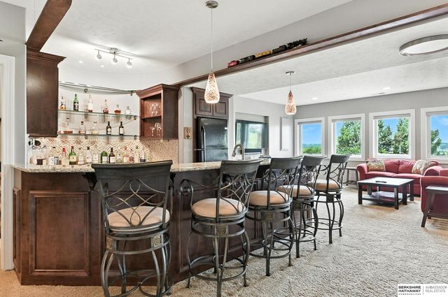 7710 N 127th Avenue, Omaha, NE 68142