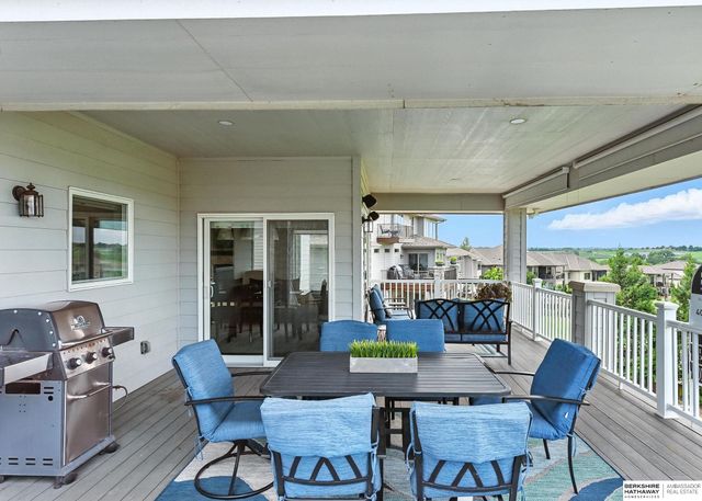 7710 N 127th Avenue, Omaha, NE 68142