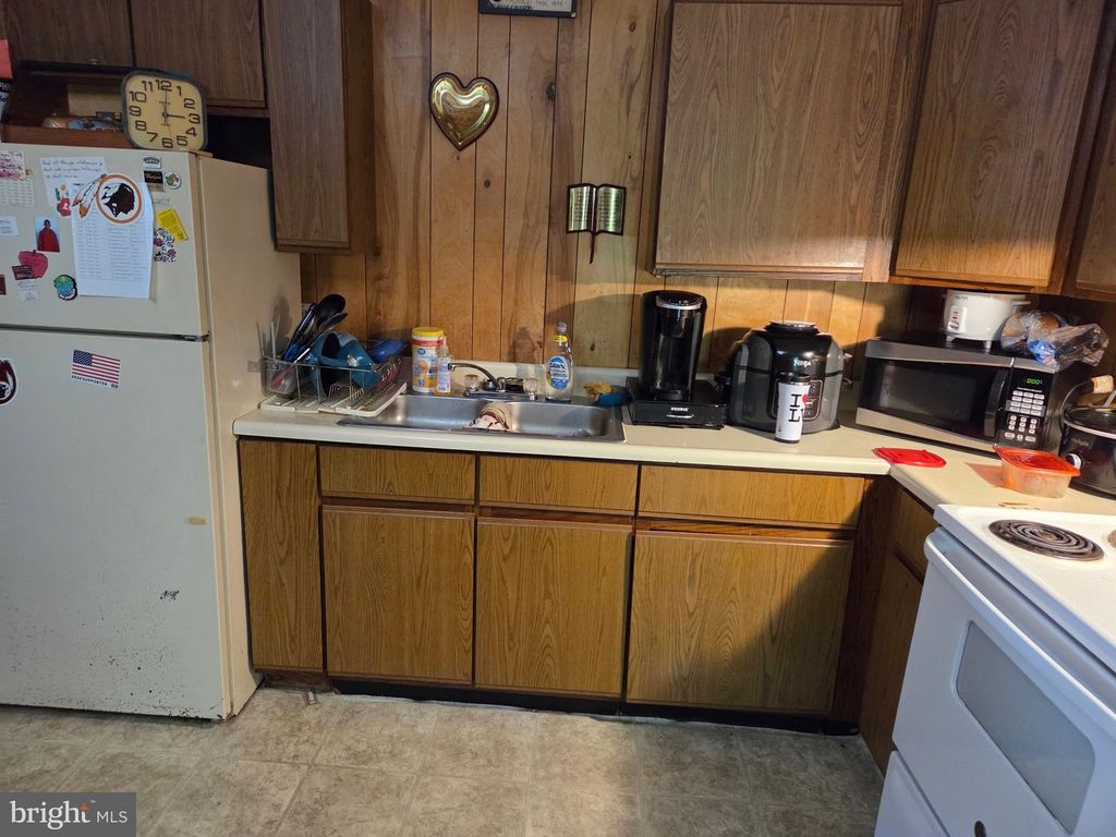 Image 10 of property listing at 4226 KEEP CT, Snow Hill, MD 21863