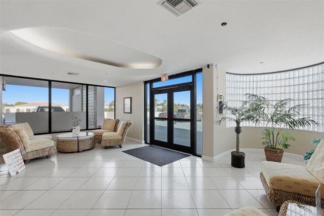 6291 BAHIA DEL MAR CIRCLE 116, St Petersburg, FL 33715