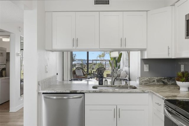 6291 BAHIA DEL MAR CIRCLE 116, St Petersburg, FL 33715