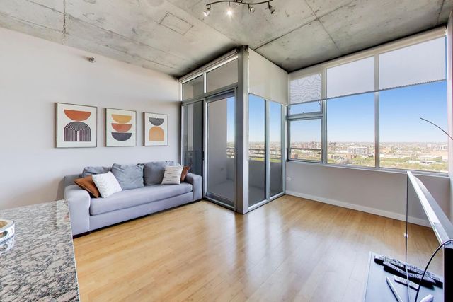 1720 S Michigan Avenue 2115, Chicago, IL 60616