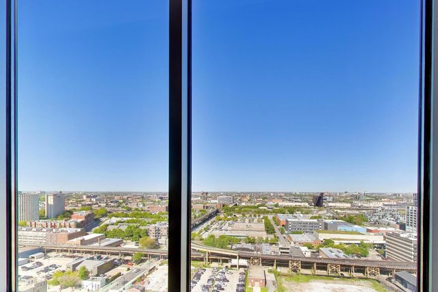 1720 S Michigan Avenue 2115, Chicago, IL 60616