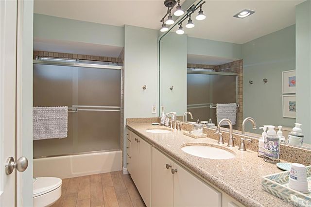 911 E Avenue 301, Coronado, CA 92118