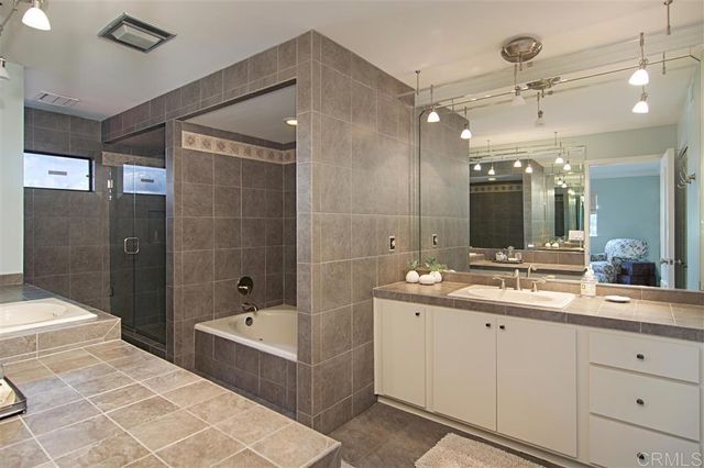 911 E Avenue 301, Coronado, CA 92118