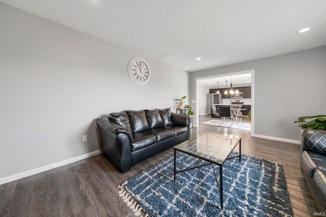 13271 Silk Tree Trail, Fort Wayne, IN 46814