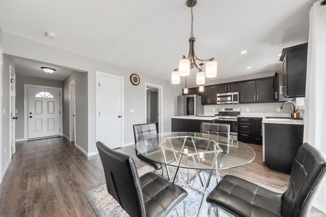 13271 Silk Tree Trail, Fort Wayne, IN 46814