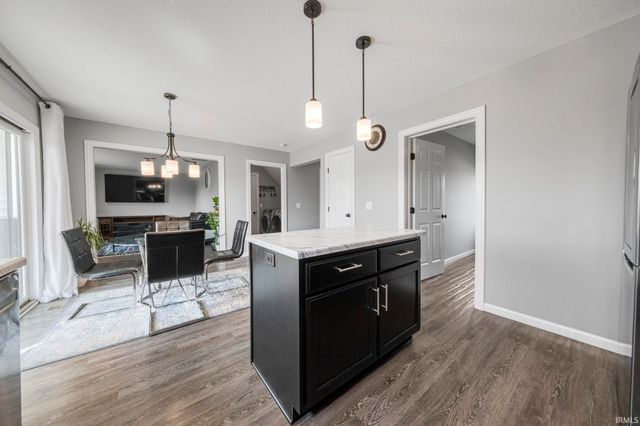 13271 Silk Tree Trail, Fort Wayne, IN 46814