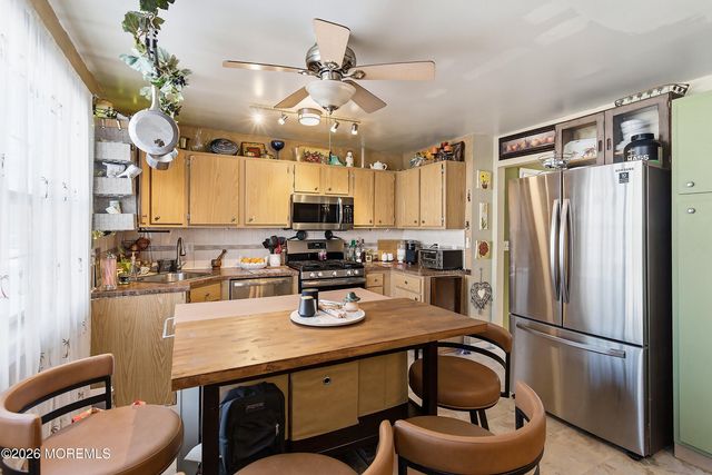 12 Dortmunder Drive, Manalapan, NJ 07726