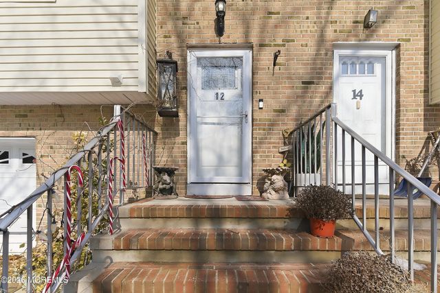 12 Dortmunder Drive, Manalapan, NJ 07726