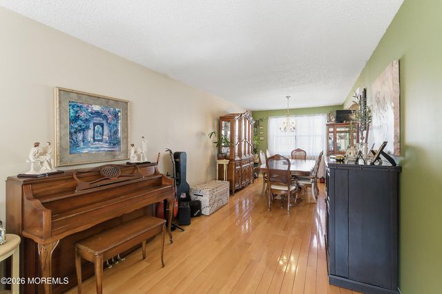 12 Dortmunder Drive, Manalapan, NJ 07726