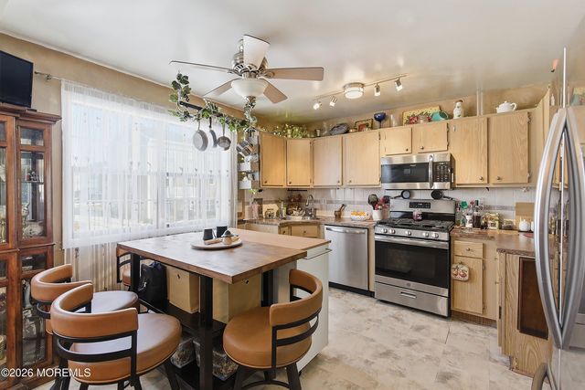 12 Dortmunder Drive, Manalapan, NJ 07726