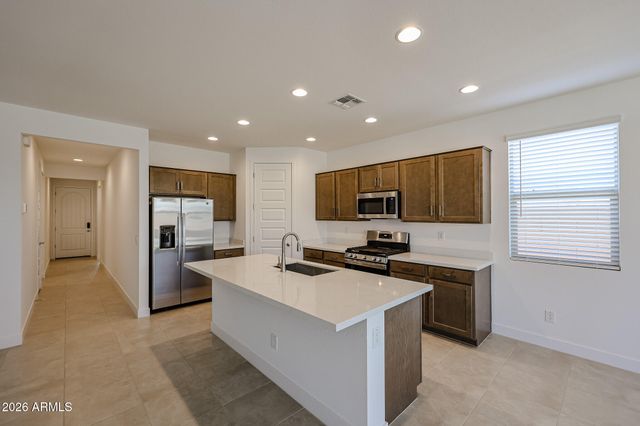 26096 N 170TH Avenue, Surprise, AZ 85387