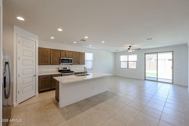 26096 N 170TH Avenue, Surprise, AZ 85387