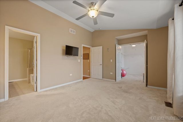 2903 Saganashkee Lane, Naperville, IL 60564