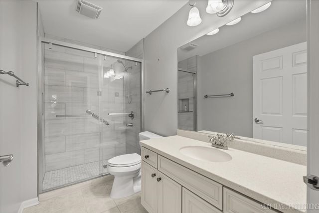 2903 Saganashkee Lane, Naperville, IL 60564