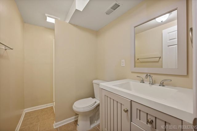 2903 Saganashkee Lane, Naperville, IL 60564