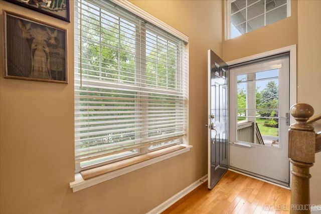 2903 Saganashkee Lane, Naperville, IL 60564