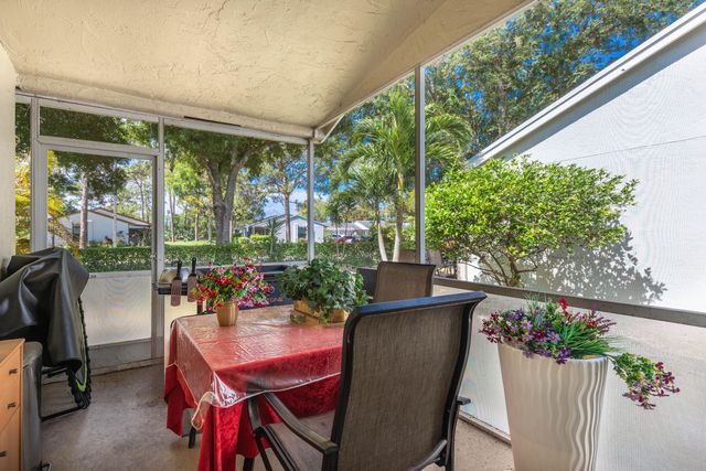 3517 Mill Brook Way Circle, Greenacres, FL 33463