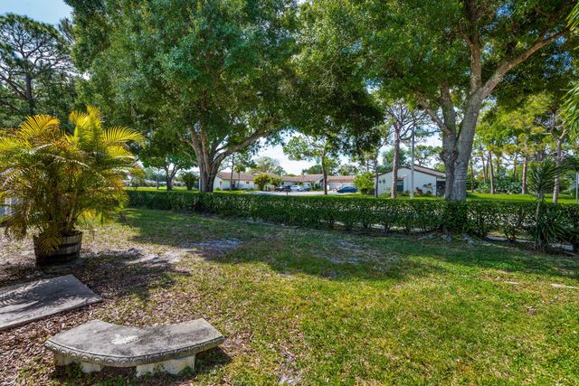 3517 Mill Brook Way Circle, Greenacres, FL 33463