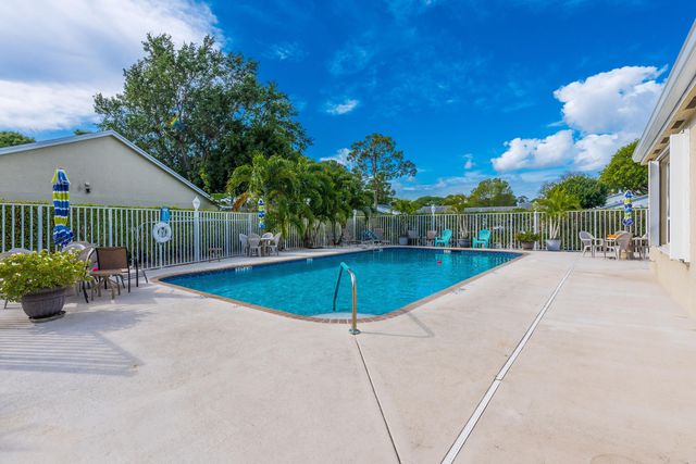 3517 Mill Brook Way Circle, Greenacres, FL 33463