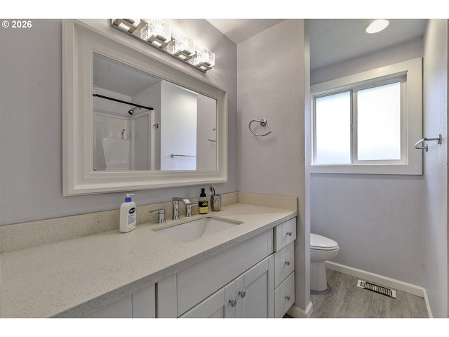 17175 Sw CANBY Ct, Beaverton, OR 97007