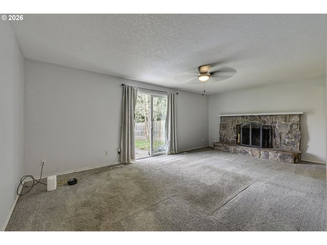 17175 Sw CANBY Ct, Beaverton, OR 97007