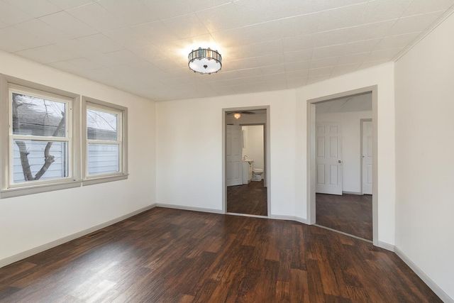 930 W Chicago Street, Springfield, MO 65803