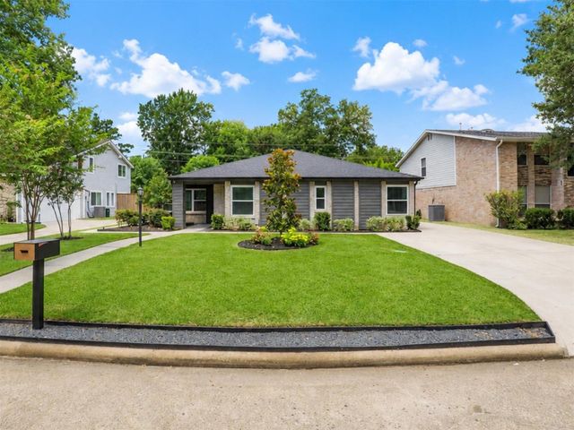 19535 Dianeshire Drive, Spring, TX 77388