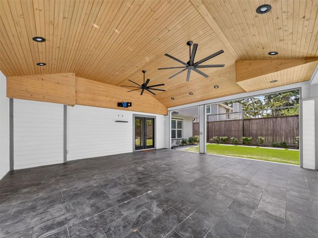19535 Dianeshire Drive, Spring, TX 77388
