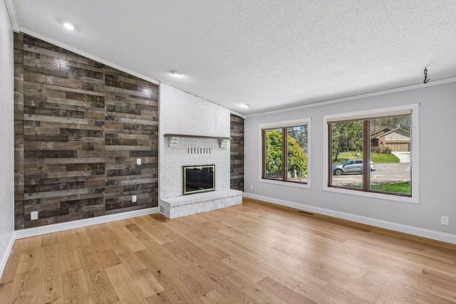 17082 Hamilton Drive, Lakeville, MN 55044