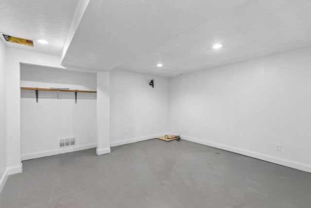 17082 Hamilton Drive, Lakeville, MN 55044