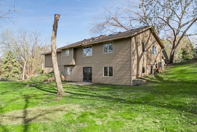 17082 Hamilton Drive, Lakeville, MN 55044