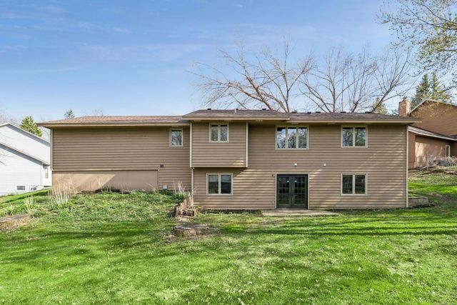 17082 Hamilton Drive, Lakeville, MN 55044
