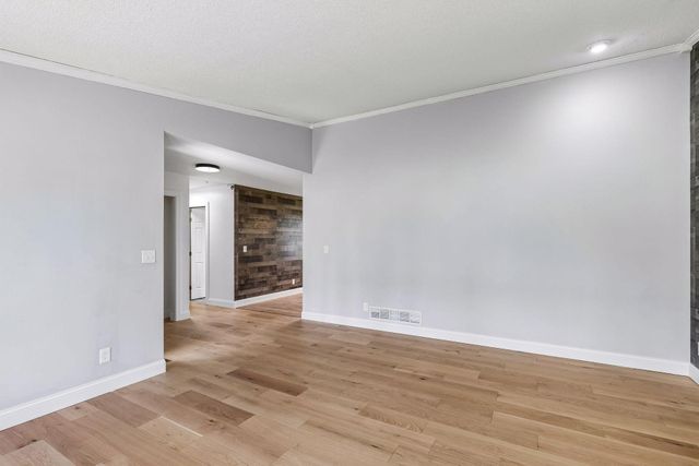 17082 Hamilton Drive, Lakeville, MN 55044