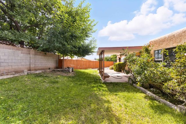 3824 Tracy Street NE, Albuquerque, NM 87111