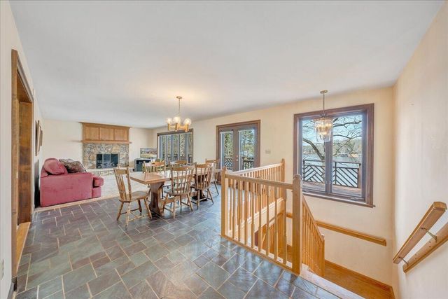 957 Lakemount DR, Moneta, VA 24121