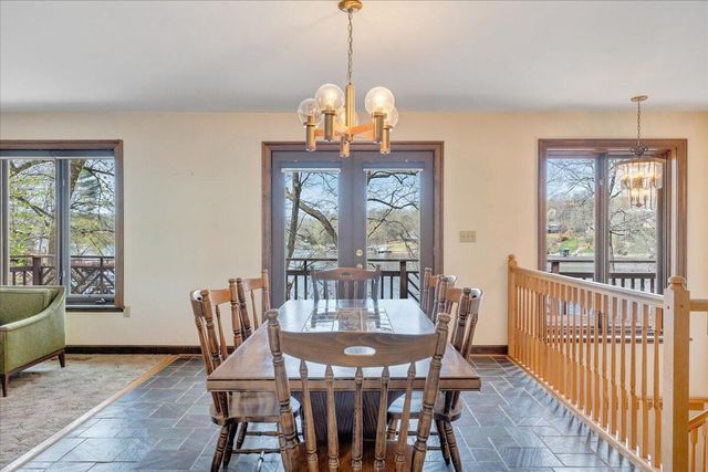 957 Lakemount DR, Moneta, VA 24121