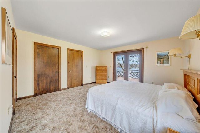 957 Lakemount DR, Moneta, VA 24121