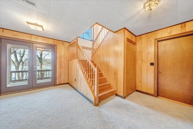 957 Lakemount DR, Moneta, VA 24121