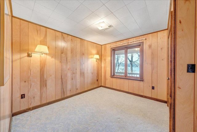 957 Lakemount DR, Moneta, VA 24121