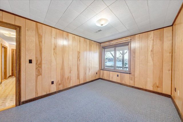 957 Lakemount DR, Moneta, VA 24121