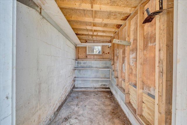 957 Lakemount DR, Moneta, VA 24121